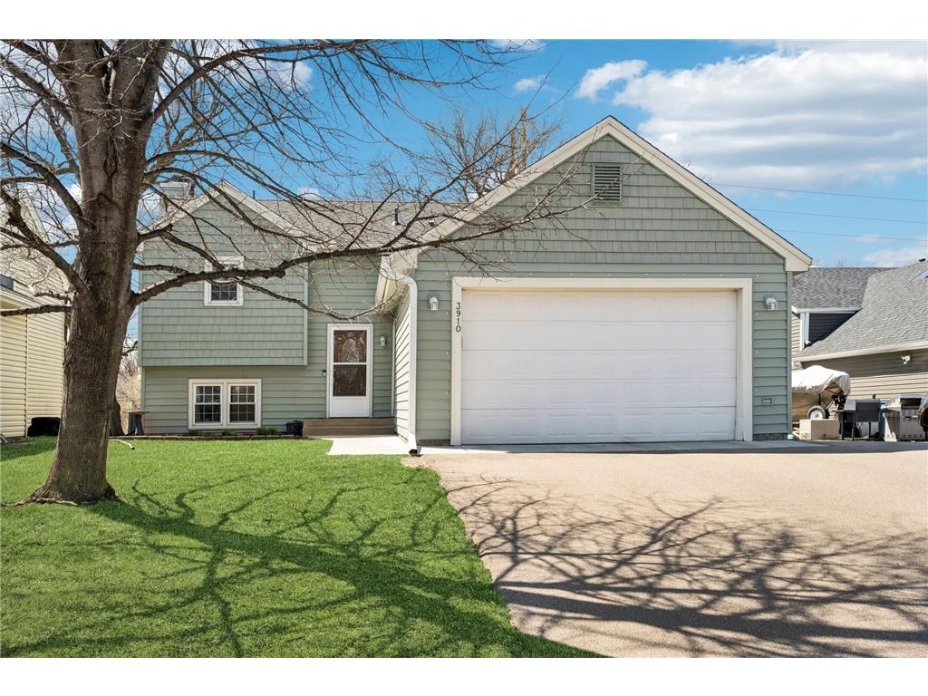 3910 Hale Avenue N Oakdale MN 55128 6707993 image1