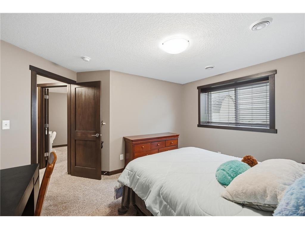 3911 Sunnydale Lane SE Rochester MN 55904 7055992 image33