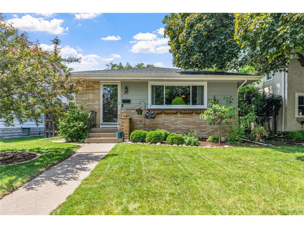3911 Upton Avenue N Minneapolis MN 55412 7049400 image1