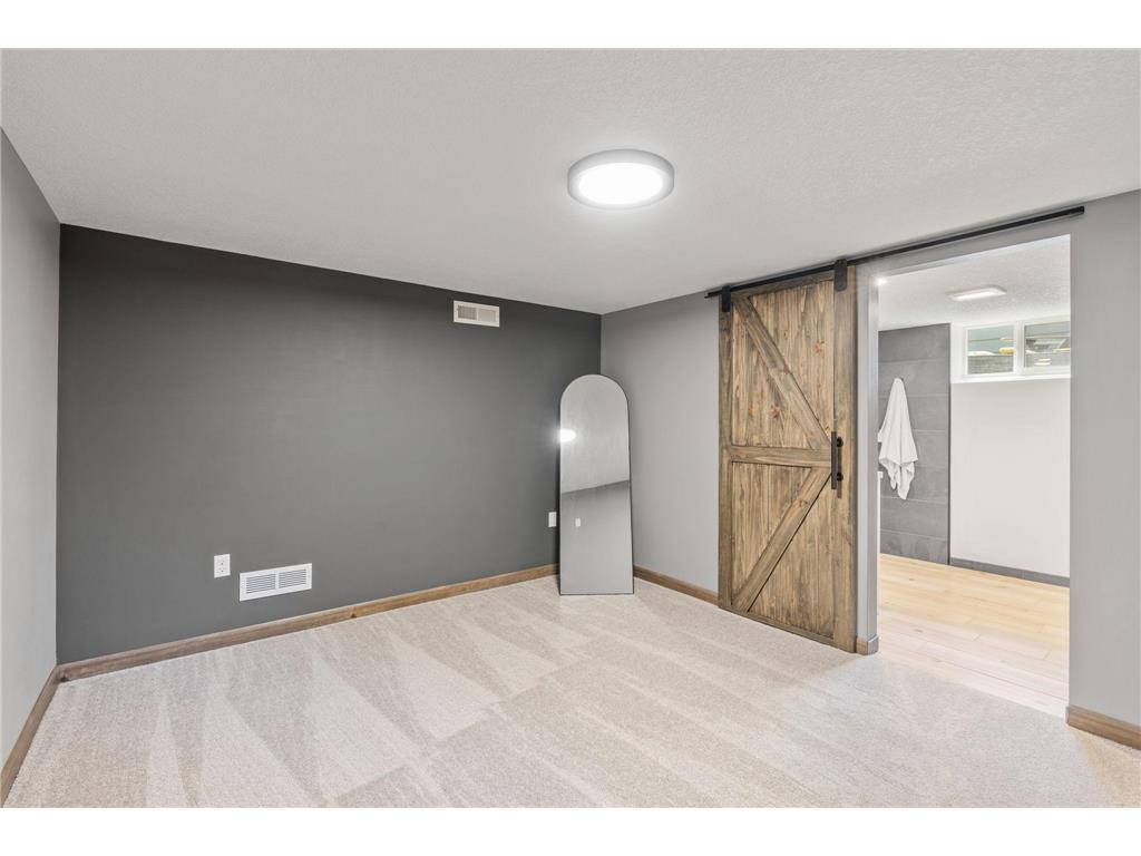 3911 Upton Avenue N Minneapolis MN 55412 7049400 image34