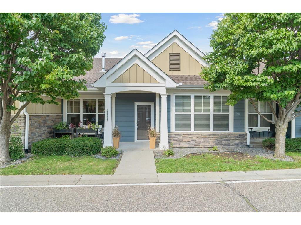 3912 Roosevelt Street NE Saint Anthony MN 55421 6760559 image1