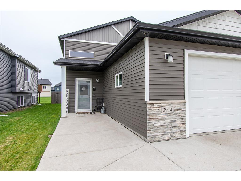 3914 31st Street S Moorhead MN 56560 7077849 image2
