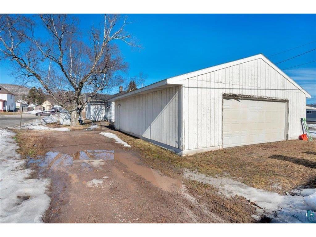 3914 Grand Avenue Duluth MN 55807 7038102 image12