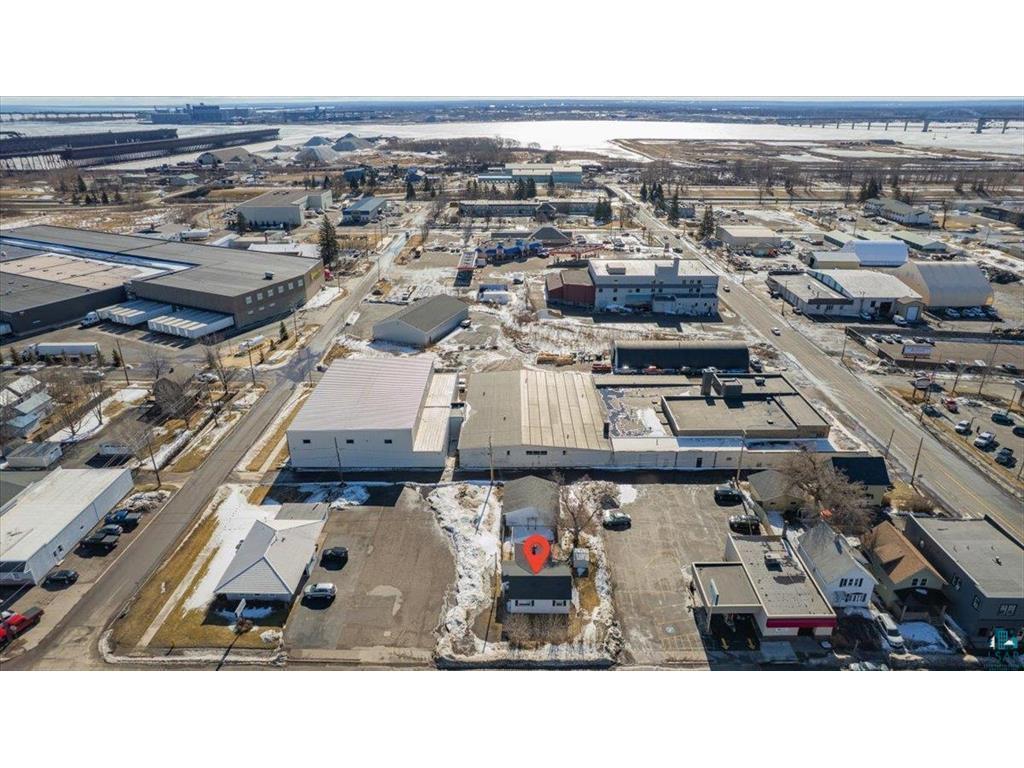 3914 Grand Avenue Duluth MN 55807 7038102 image18