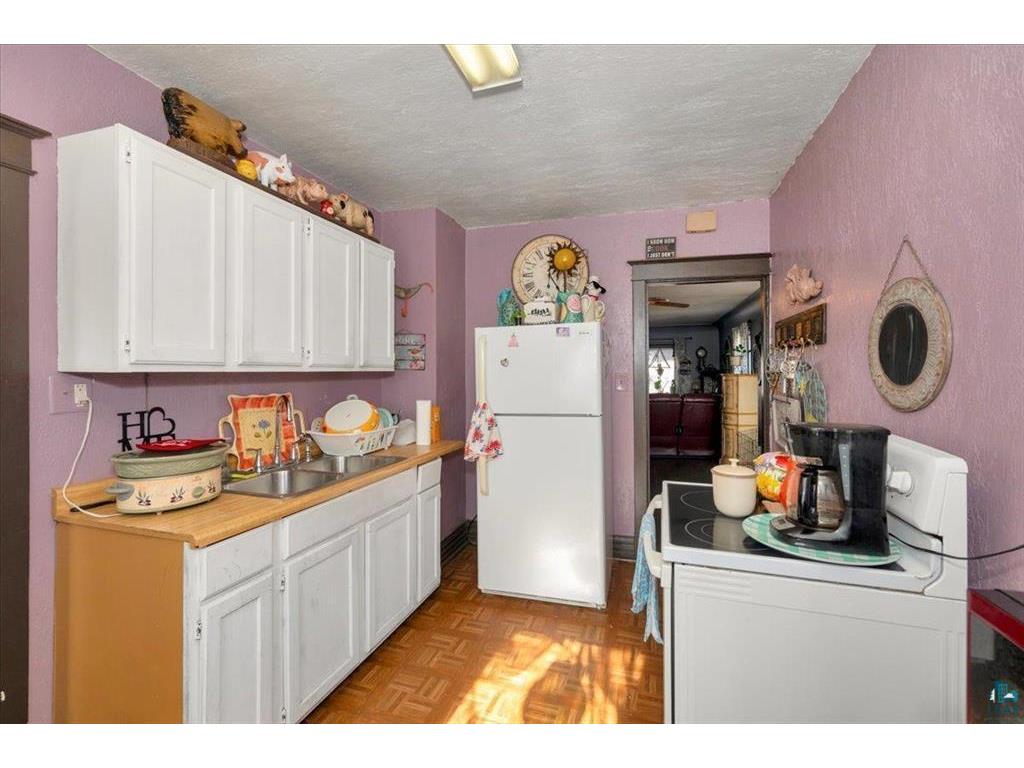 3914 Grand Avenue Duluth MN 55807 7038102 image4