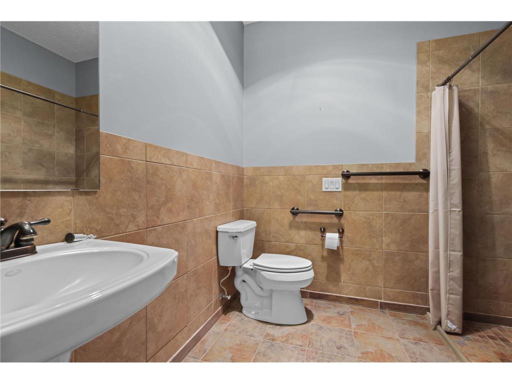 3914 Roosevelt Street NE Saint Anthony MN 55421 7074933 image19