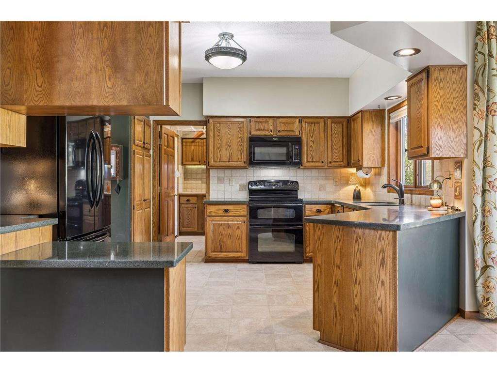 3915 Urbandale Lane N Plymouth MN 55446 7073499 image14