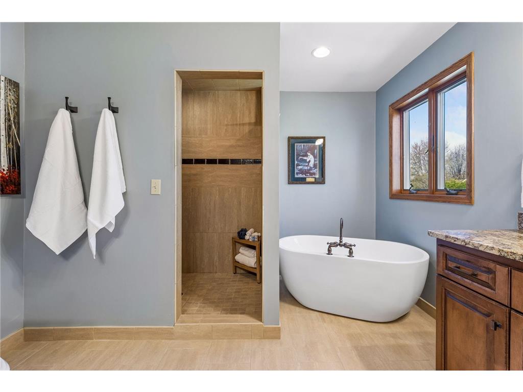 3915 Urbandale Lane N Plymouth MN 55446 7073499 image25