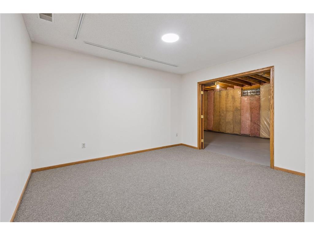 3915 Urbandale Lane N Plymouth MN 55446 7073499 image31