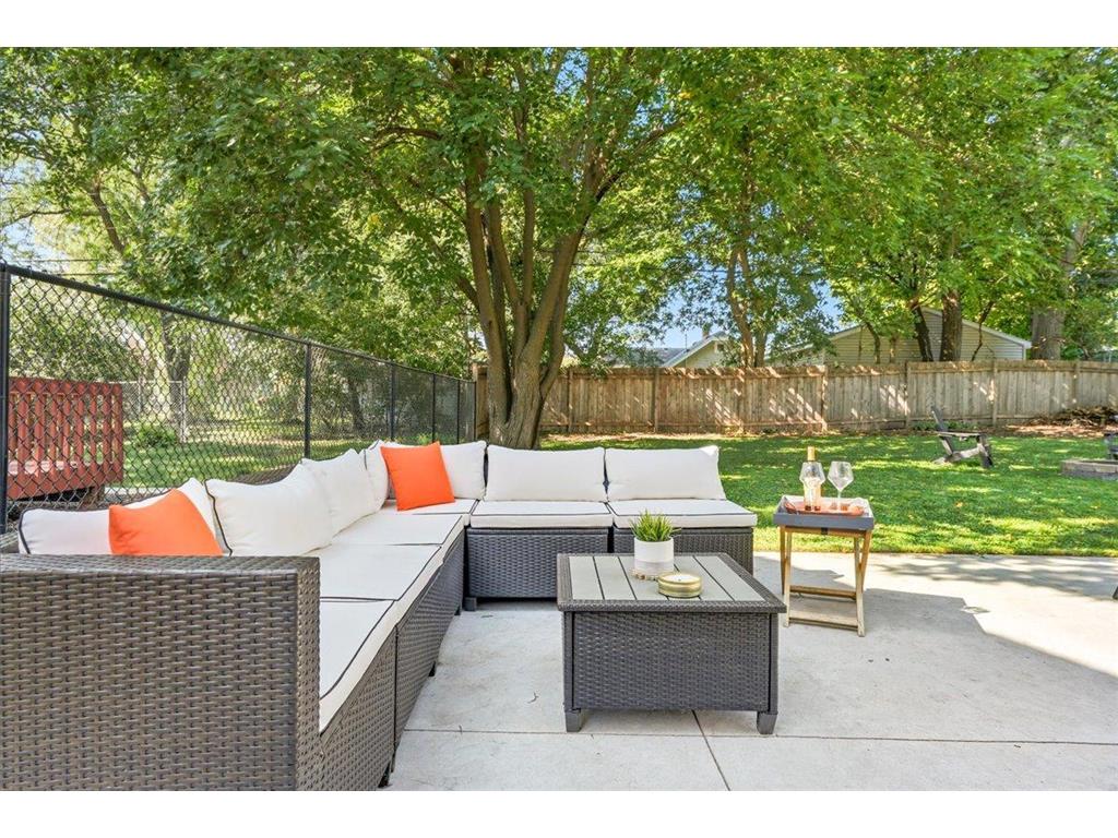 3915 Zane Avenue N Robbinsdale MN 55422 7082750 image35