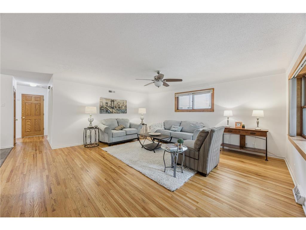 3916 Thomas Avenue S Minneapolis MN 55410 6820996 image22