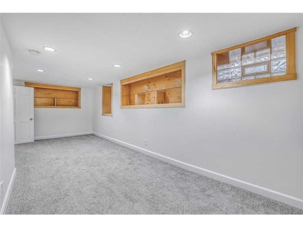 3917 Garfield Avenue Minneapolis MN 55409 7029062 image8