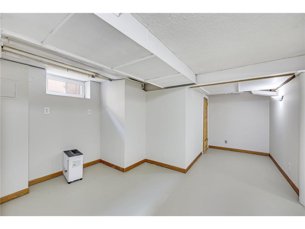 3918 Washburn Avenue N Minneapolis MN 55412 6817799 image24