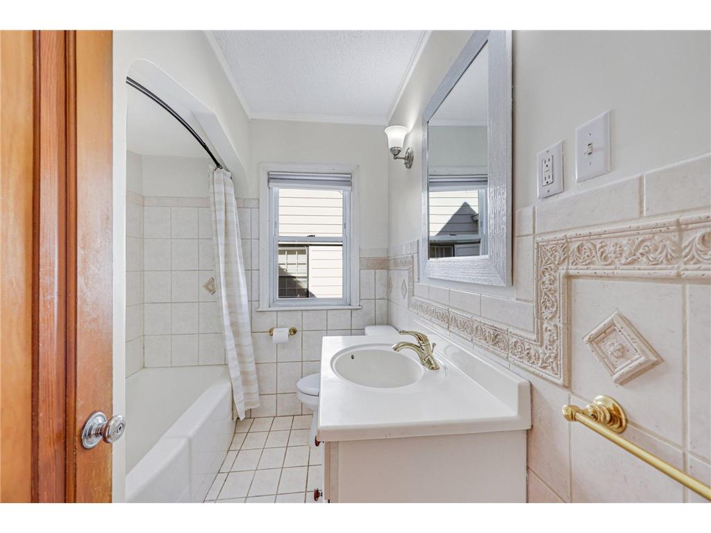 3918 Washburn Avenue N Minneapolis MN 55412 6817799 image9