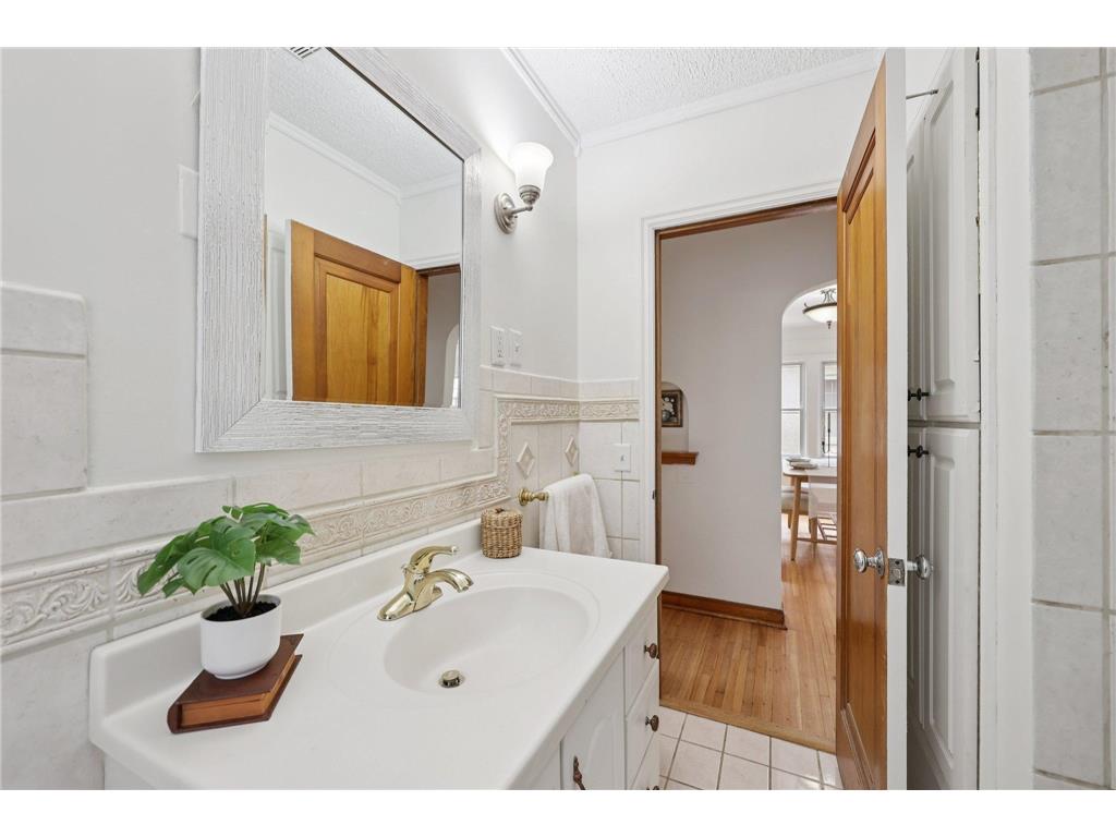 3918 Washburn Avenue N Minneapolis MN 55412 7045610 image17