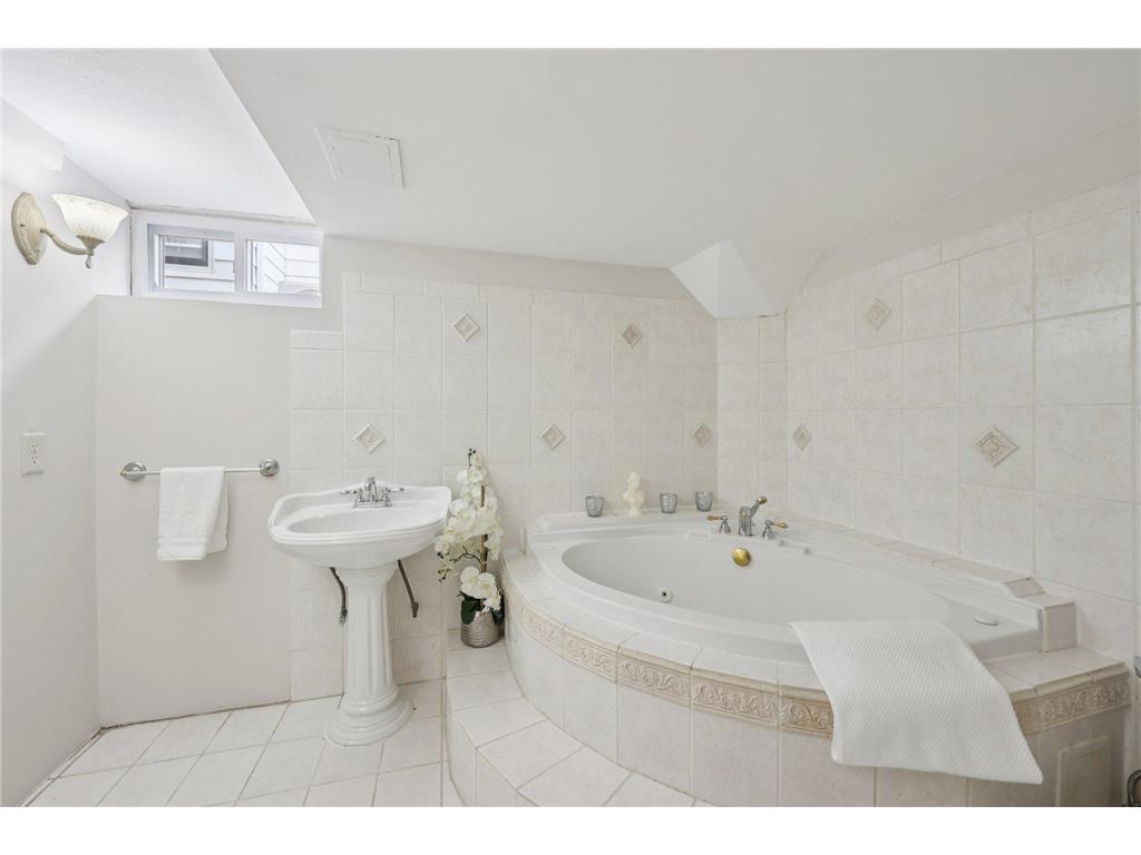 3918 Washburn Avenue N Minneapolis MN 55412 7045610 image31