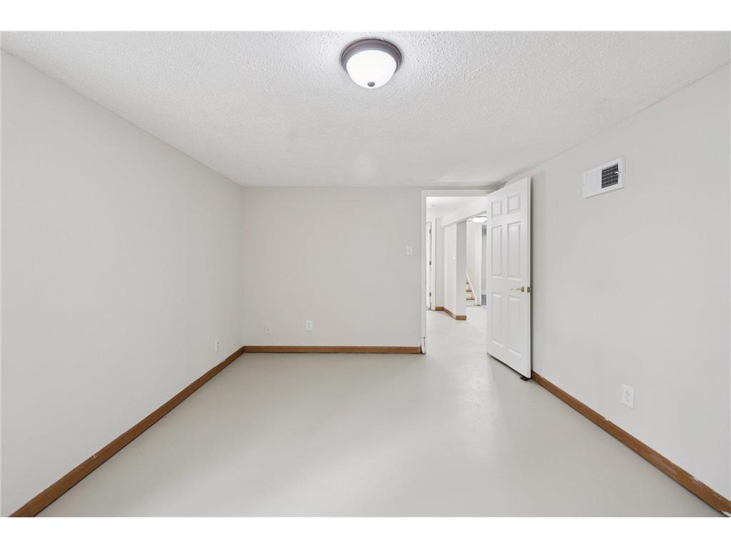 3918 Washburn Avenue N Minneapolis MN 55412 7045610 image33