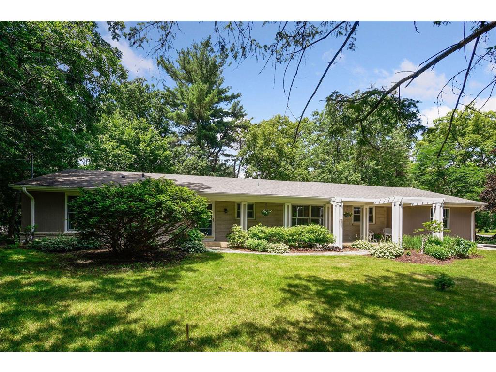 3918 Willmatt Hill Minnetonka MN 55305 6751111 image1