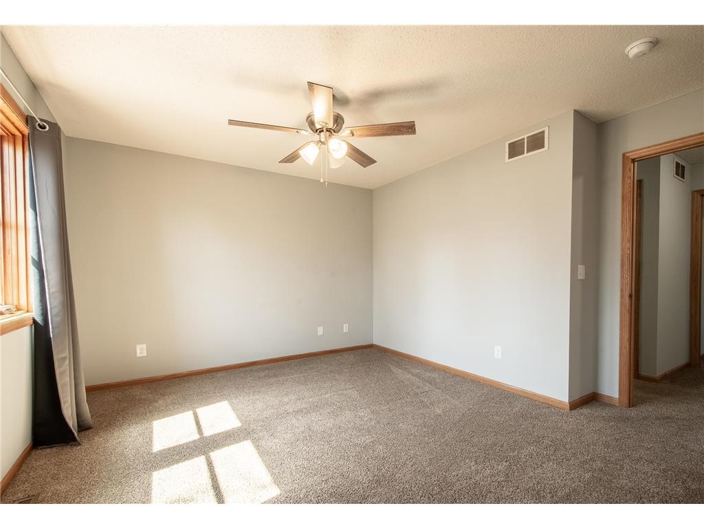 3919 36th Avenue N Robbinsdale MN 55422 7052248 image18