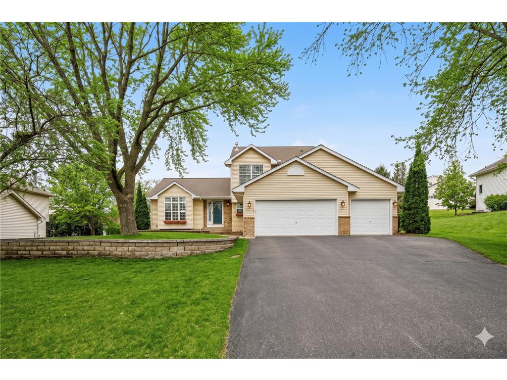 392 Pendryn Hill Curve Woodbury MN 55125 7077941 image1