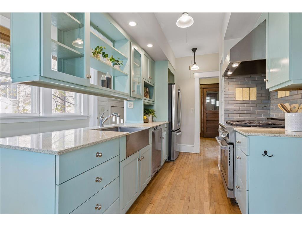 3920 Aldrich Avenue S Minneapolis MN 55409 7090547 image25