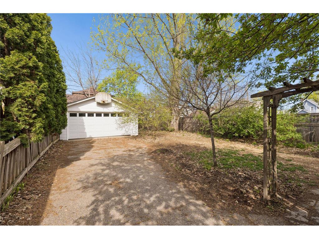 3920 Aldrich Avenue S Minneapolis MN 55409 7090547 image47