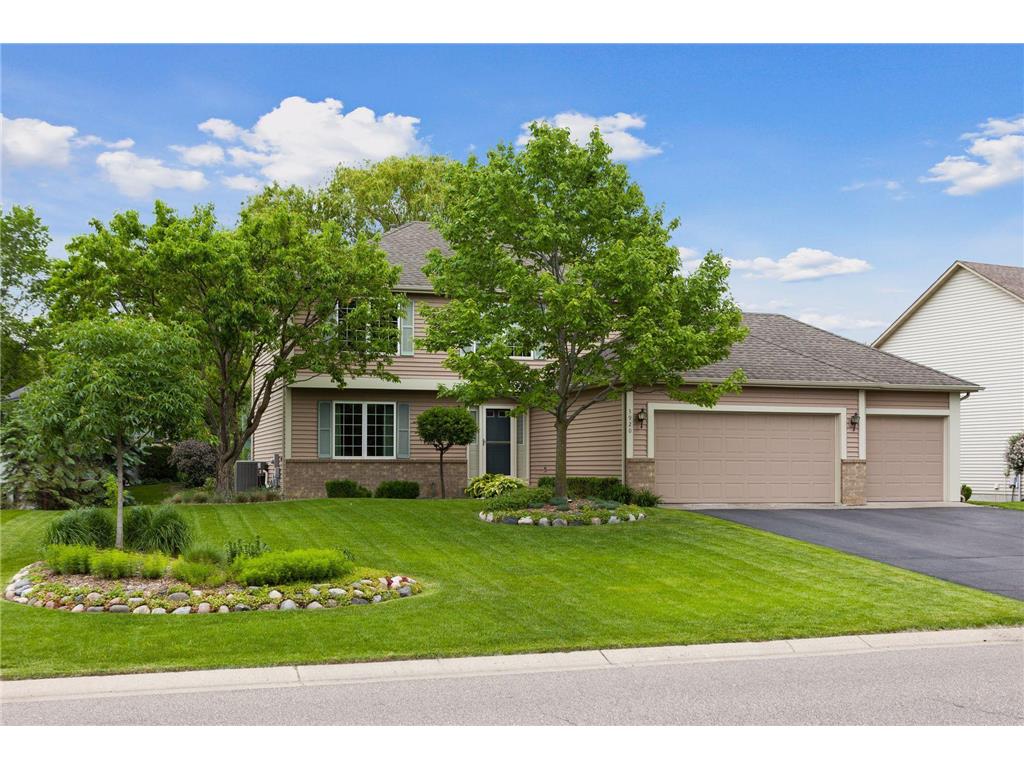 3920 Yellowstone Lane N, Plymouth, MN, 55446 MLS 6262262 Edina Realty