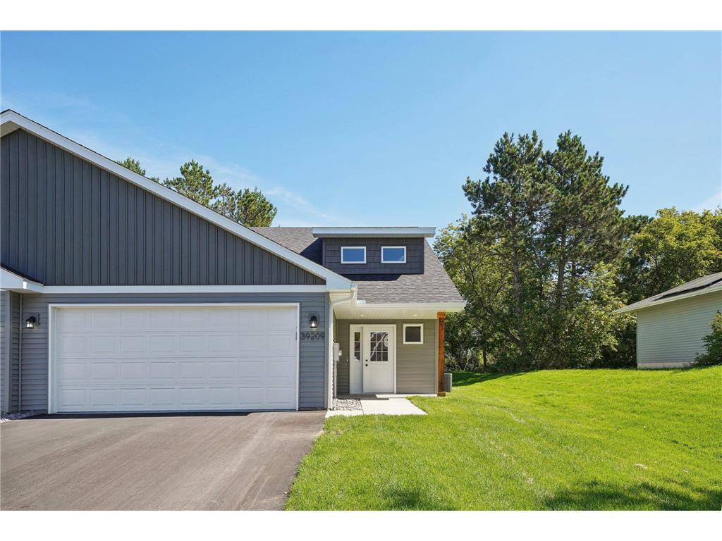 39209X Grand Avenue North Branch MN 55056 6602330 image1