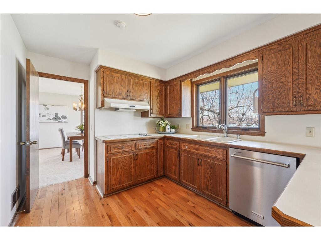 3921 Crystal Lake Boulevard Robbinsdale MN 55422 - Crystal 7035675 image24