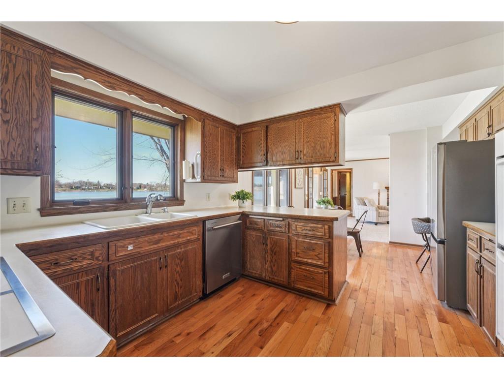 3921 Crystal Lake Boulevard Robbinsdale MN 55422 - Crystal 7035675 image26