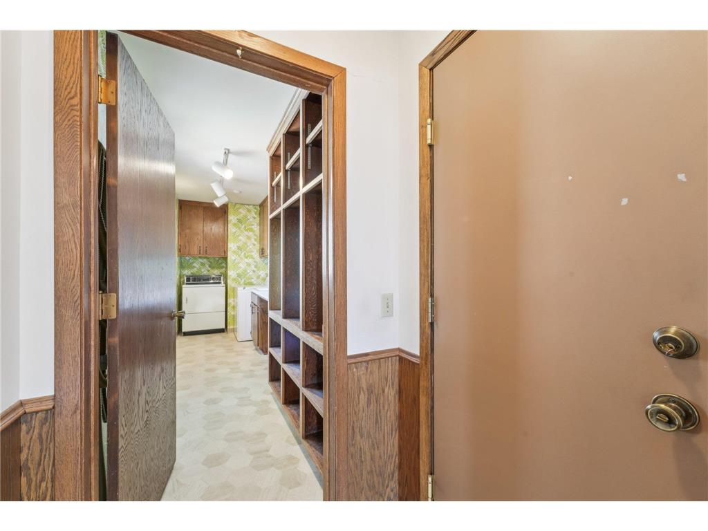 3921 Crystal Lake Boulevard Robbinsdale MN 55422 - Crystal 7035675 image28