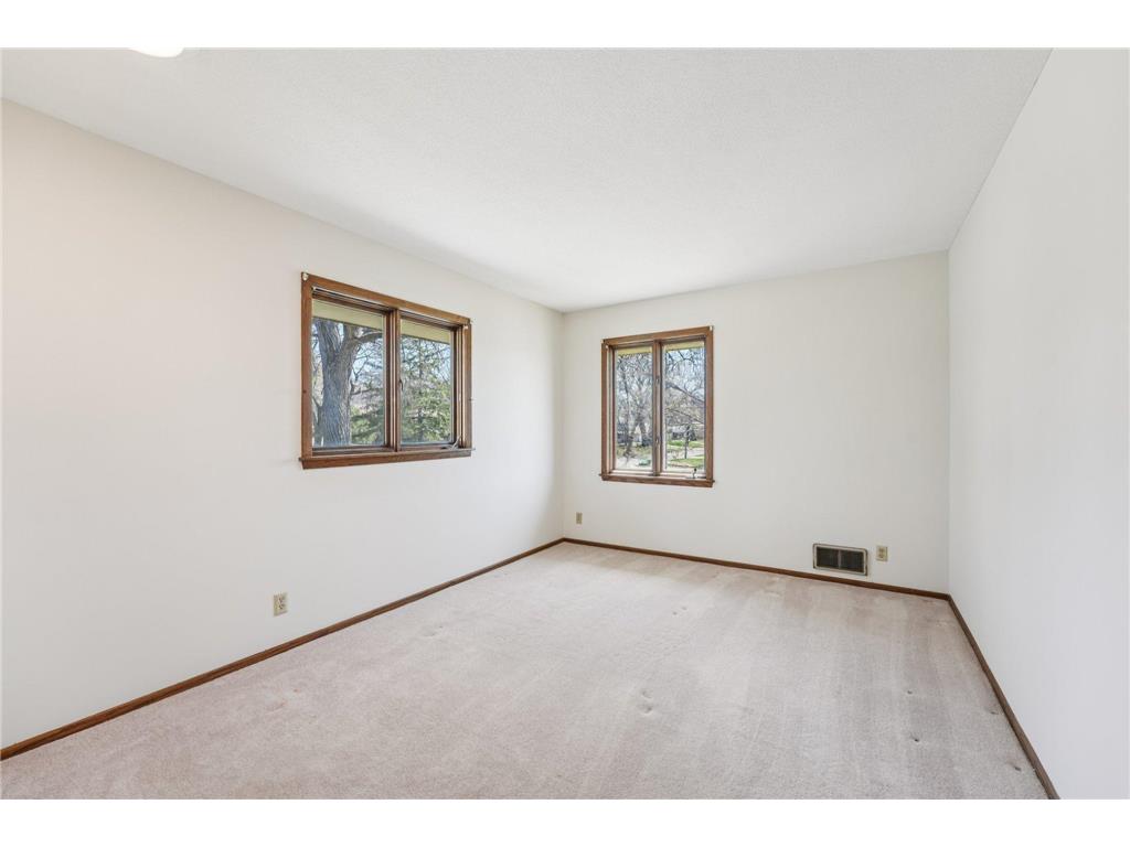 3921 Crystal Lake Boulevard Robbinsdale MN 55422 - Crystal 7035675 image38