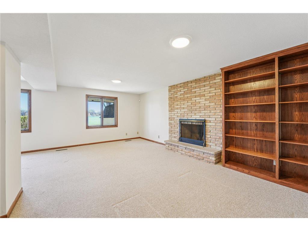 3921 Crystal Lake Boulevard Robbinsdale MN 55422 - Crystal 7035675 image47