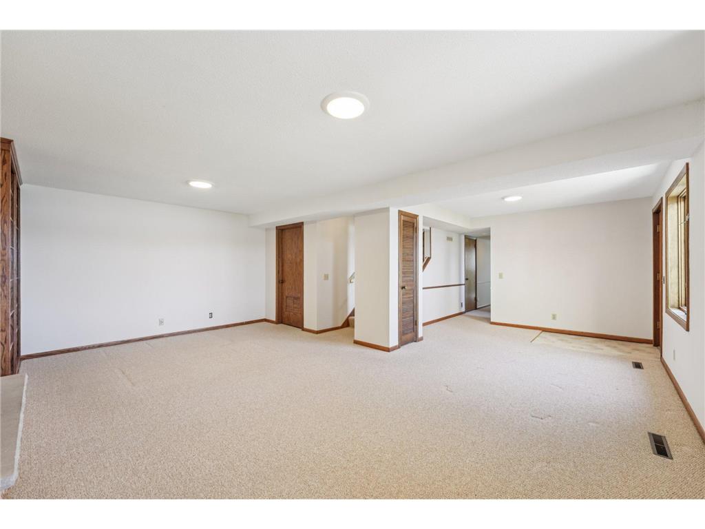 3921 Crystal Lake Boulevard Robbinsdale MN 55422 - Crystal 7035675 image49