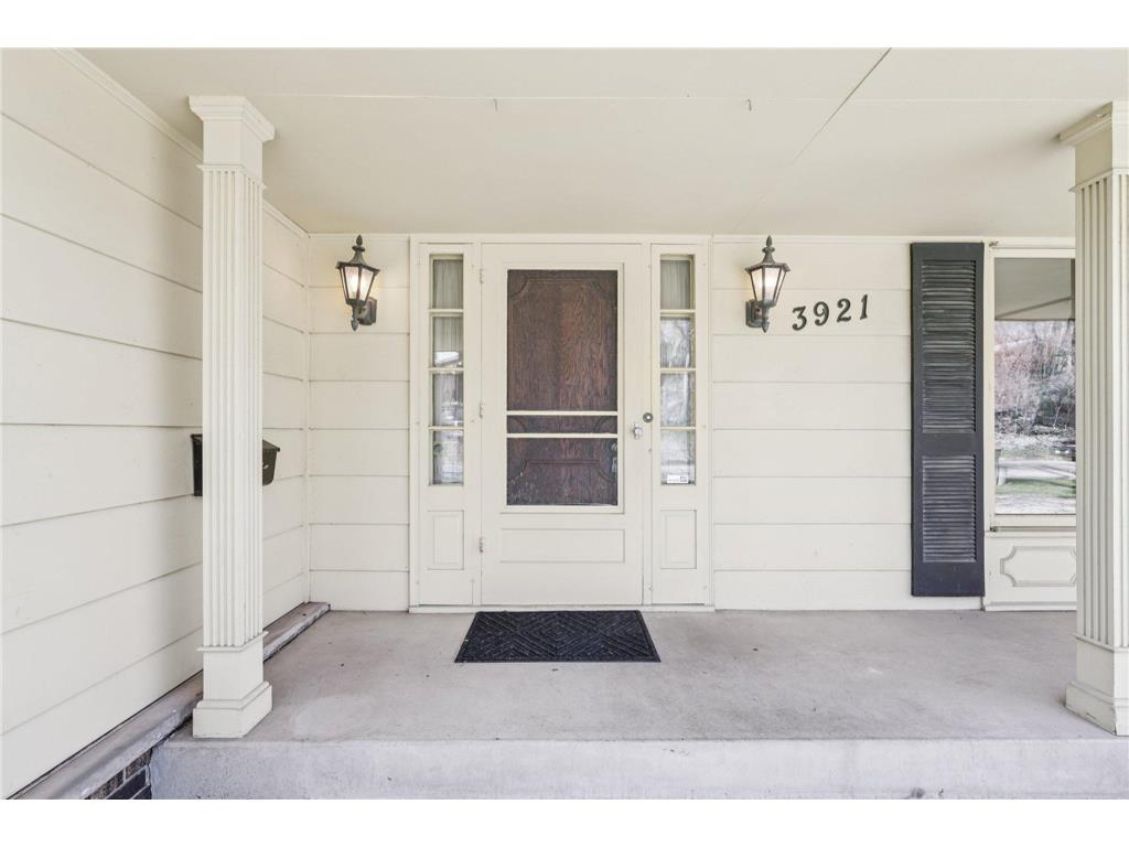 3921 Crystal Lake Boulevard Robbinsdale MN 55422 - Crystal 7035675 image7