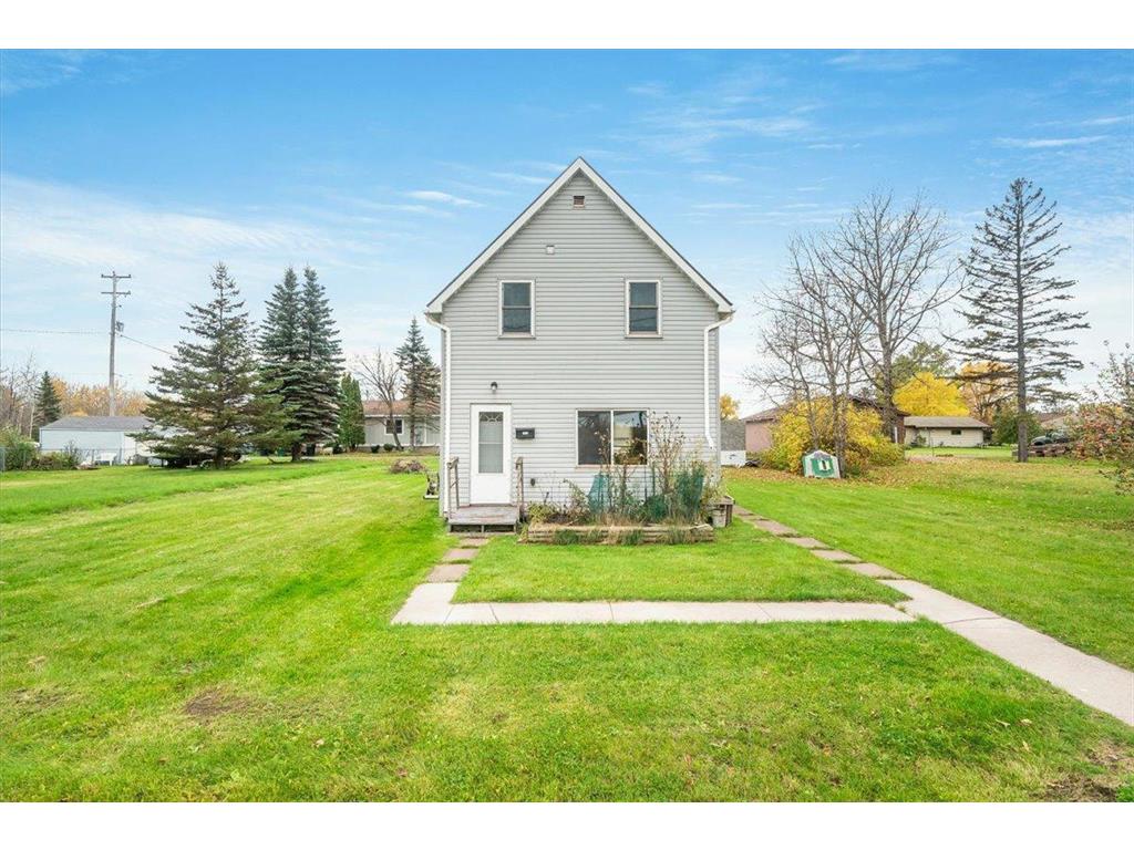 3924 E 3rd Street Superior WI 54880 6452500 image1