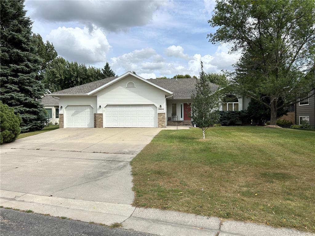 3924 River Oak Circle Moorhead MN 56560 6735044 image1