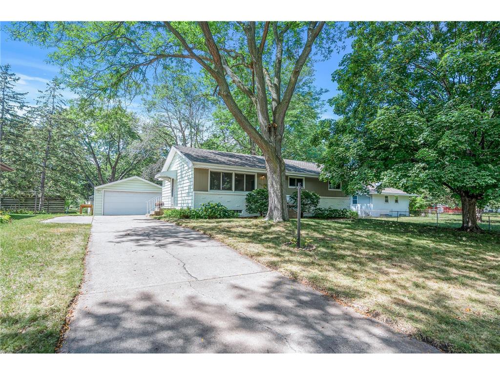 3925 Nevada Avenue N, New Hope, MN 55427 MLS 6193062 Edina Realty