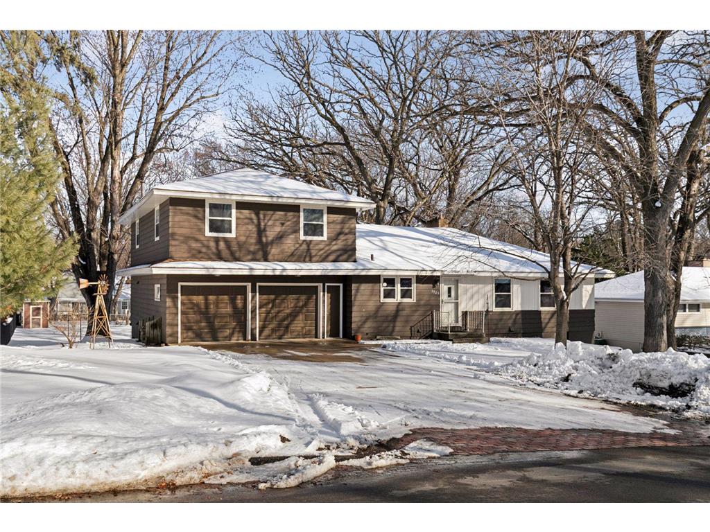 3925 Victoria Street Minnetonka MN 55345 7023456 image1