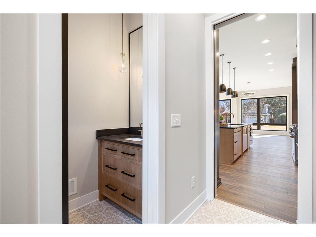 3926 Abbott Avenue S Minneapolis MN 55410 7052505 image33