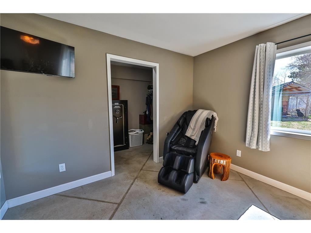 393 W Avenue Nevis MN 56467 7033921 image39