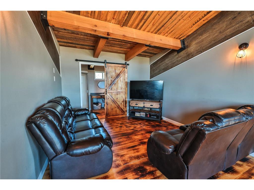 393 W Avenue Nevis MN 56467 7033921 image49