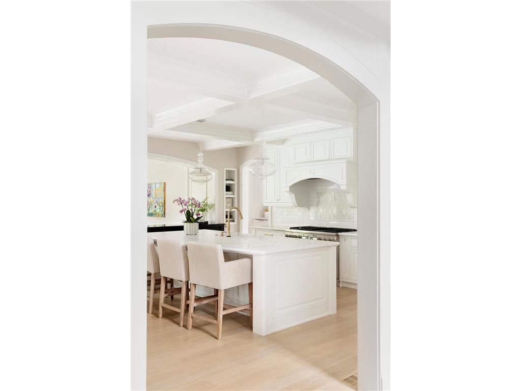 3930 Stratford Lane Chanhassen MN 55331 - Minnewashta 6818897 image10