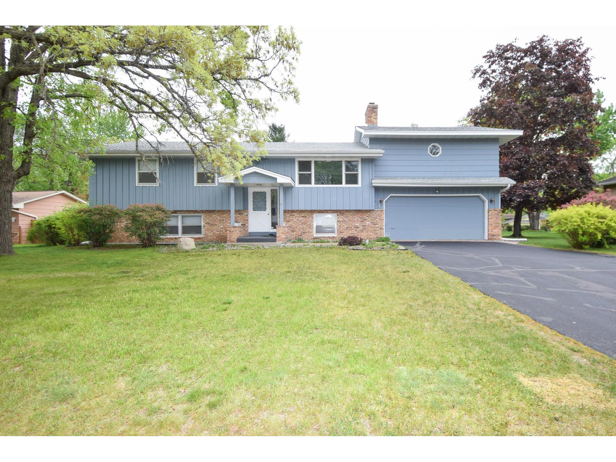 3932 10th Avenue, Anoka, MN 55303 MLS 5723227 Edina Realty