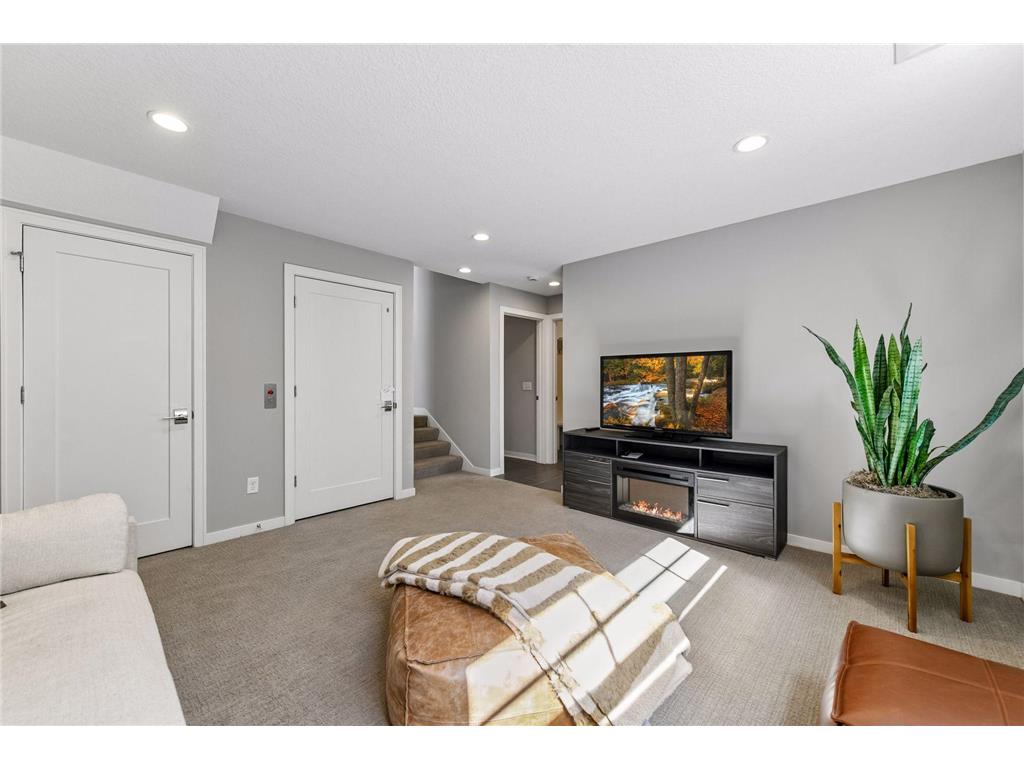 3932 W 49th Street Edina MN 55424 7044550 image39