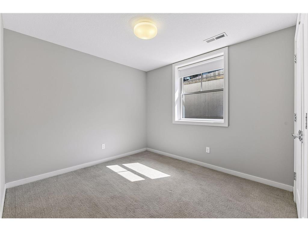 3932 W 49th Street Edina MN 55424 7044550 image40