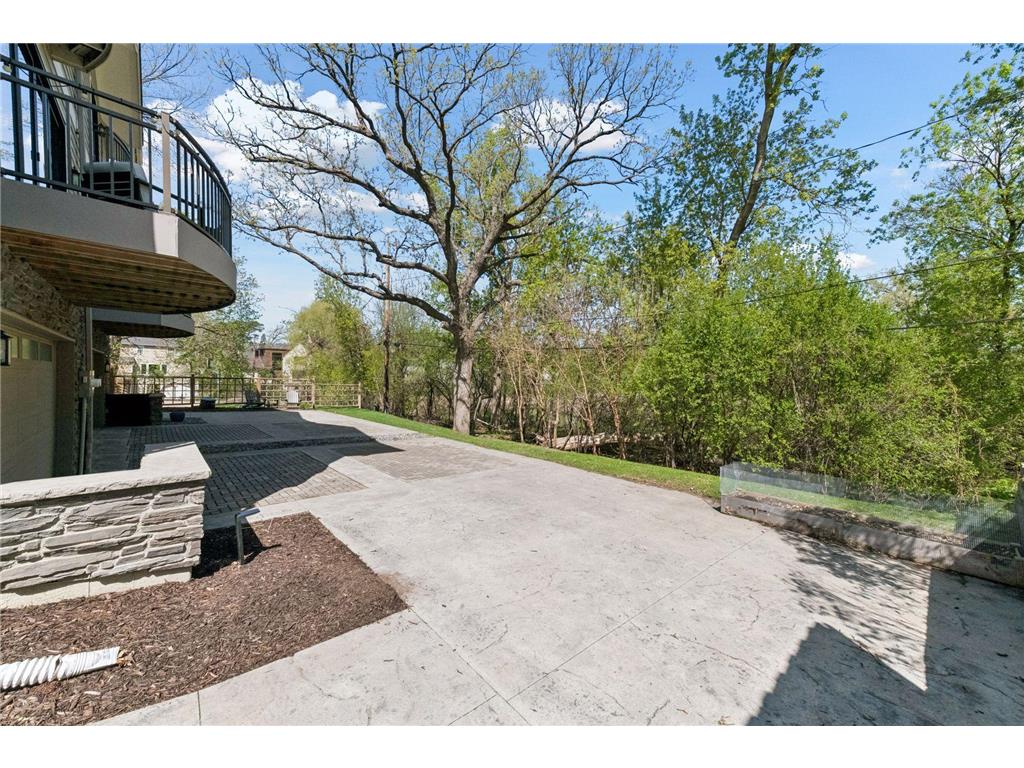 3932 W 49th Street Edina MN 55424 7044550 image46