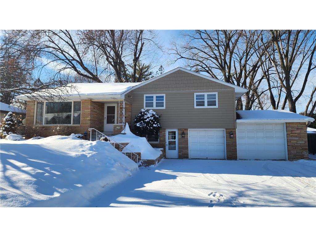 3933 Douglas Drive N Crystal MN 55422 6814683 image1