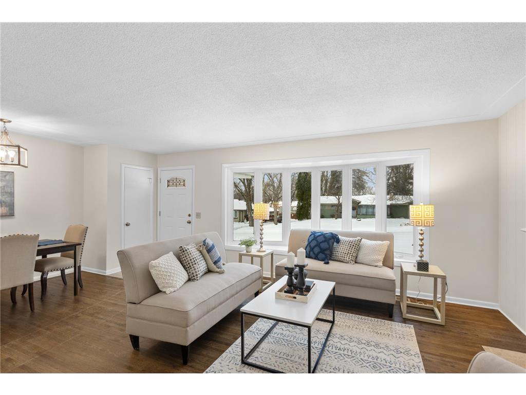 3933 Edgewood Avenue N Crystal MN 55427 7002409 image1