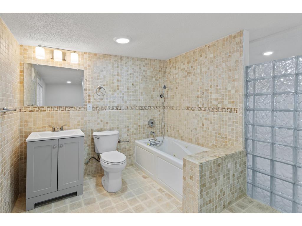 3934 Washburn Avenue N Minneapolis MN 55412 7061665 image20